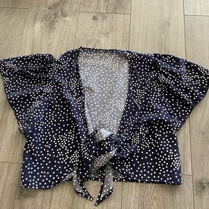SHEIN tie front crop top with flowy sleeves